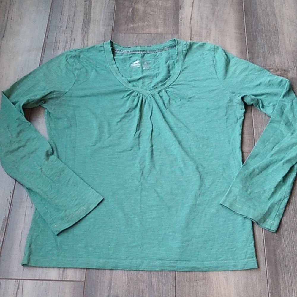 Horny Toad long sleeve top V-Neck size M